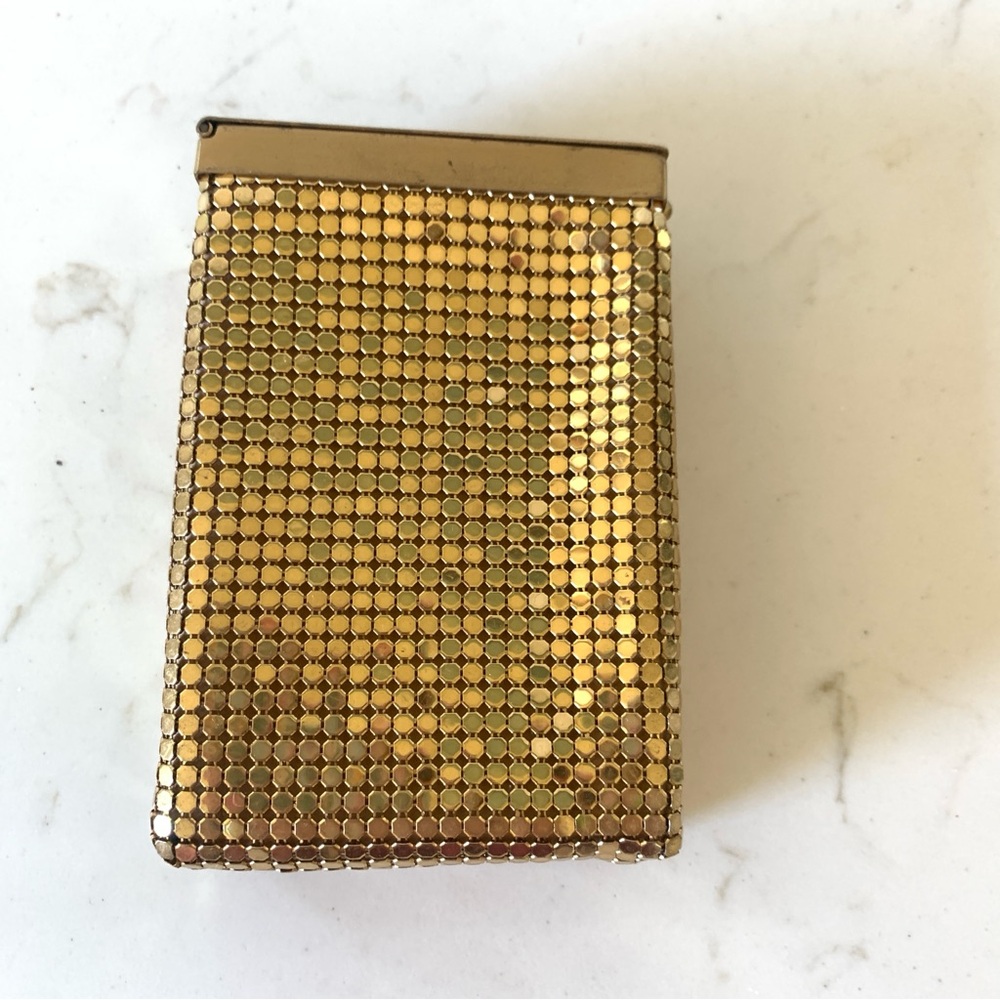 Vintage gold mesh clutch / cigarette case EUC